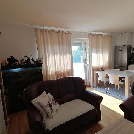 Airport Apartment Surčin Eksteriør bilde