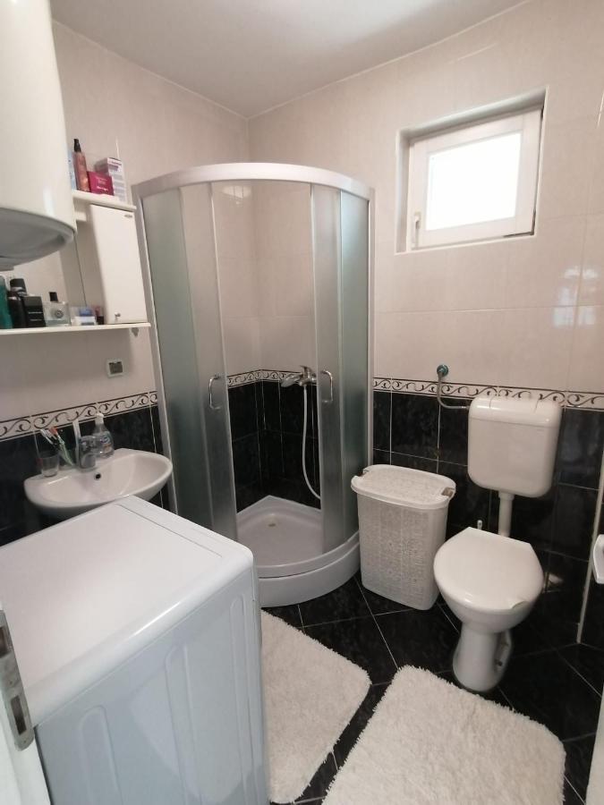 Airport Apartment Surčin Eksteriør bilde