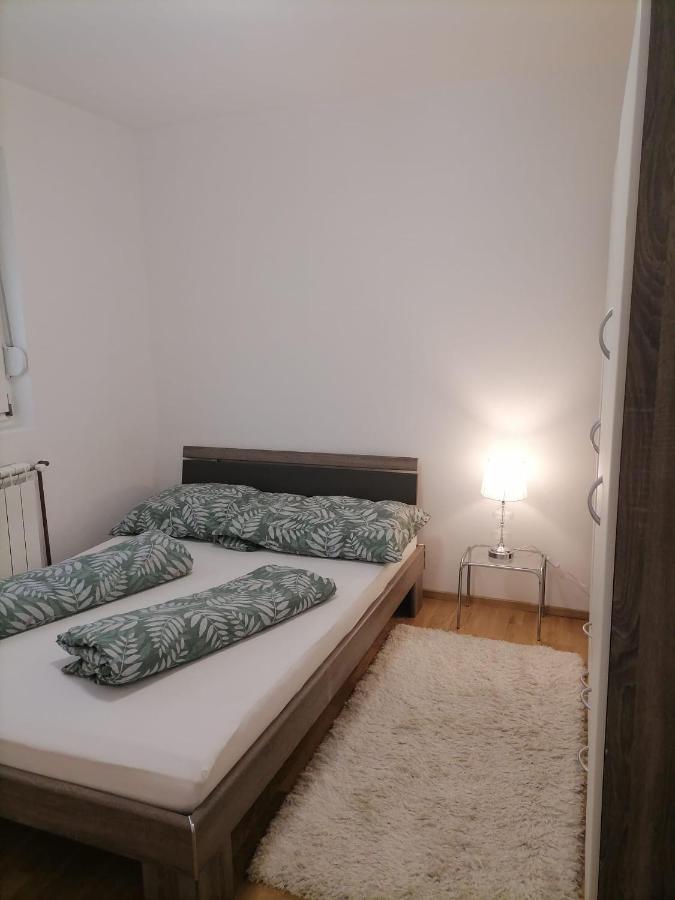 Airport Apartment Surčin Eksteriør bilde
