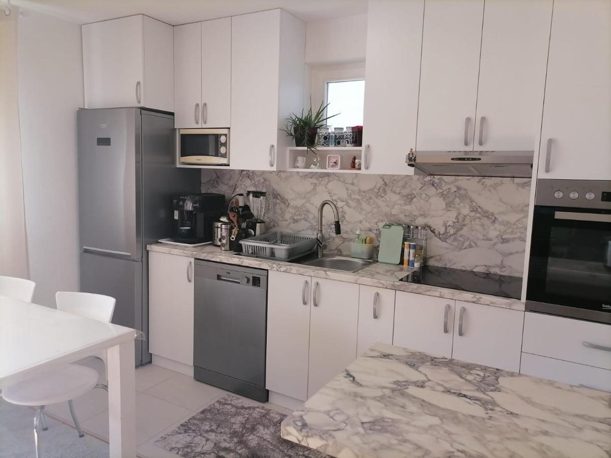 Airport Apartment Surčin Eksteriør bilde